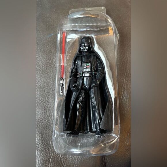 Star Wars Galaxy of Adventures Darth Vader Action Figure - Picture 1 of 2